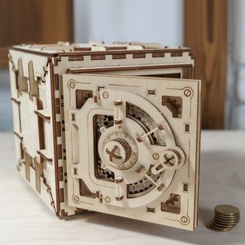 Maquette de coffre-fort en bois