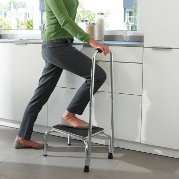 Marchepied avec garde-corps ajustable