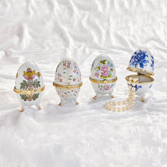 Porseleinen eieren 4 stuks 