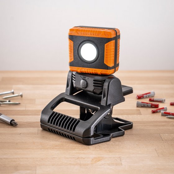 Lampe de travail rotative 