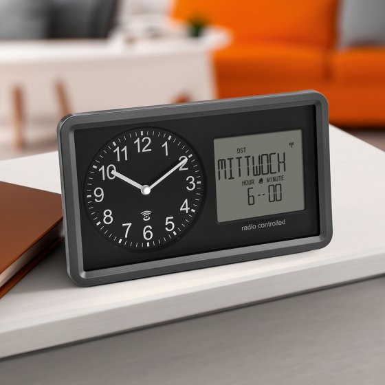 Analoge radiogestuurde klok met kalender 