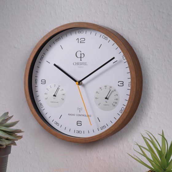 Horloge murale radiopilotée « Thermo/hydro » aspect bois 