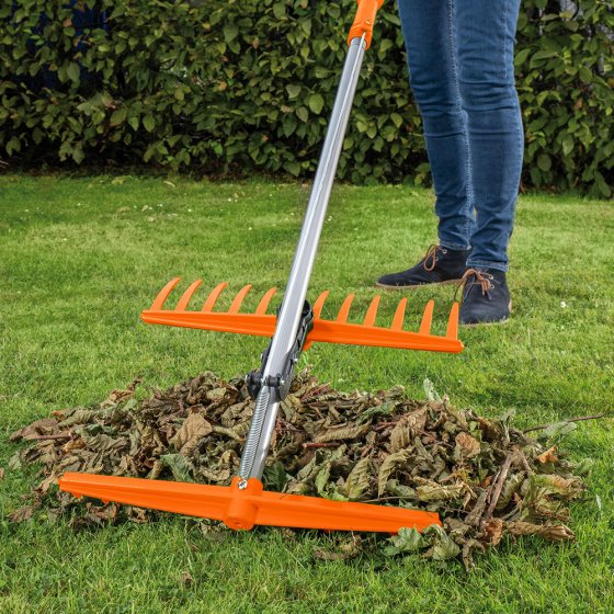 Krachtbesparende telescopische hark met grijper 
