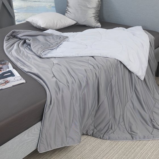 Couette d'été à effet rafraîchissant 