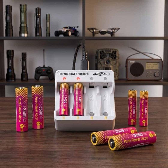 Pure Power-batterijen 4xAAA met oplaadmodule 