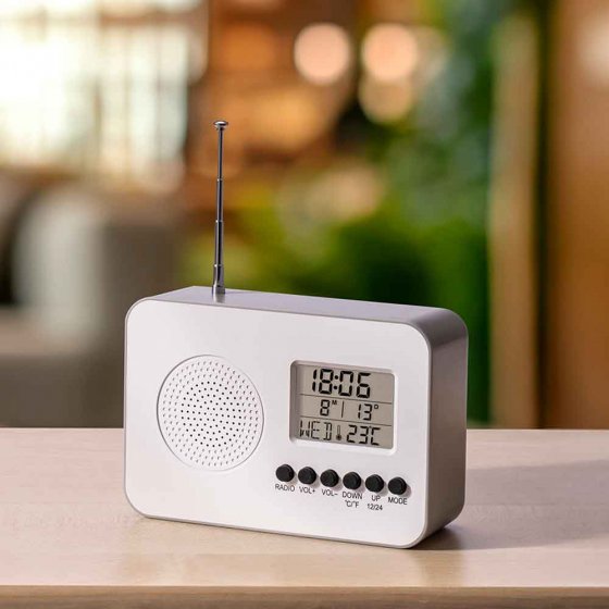 Uw cadeau: radio met klok en thermometer 