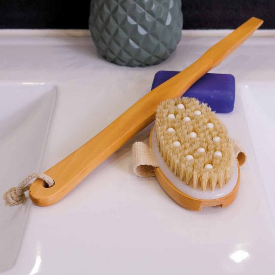 Brosse en bois pour le dos et le corps 