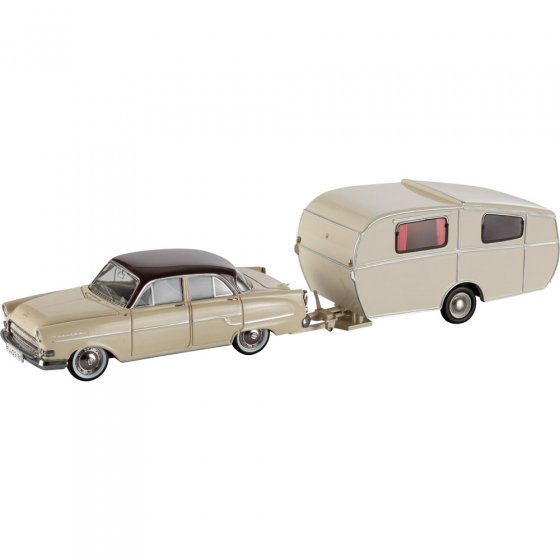 Opel Kapitän met caravan 