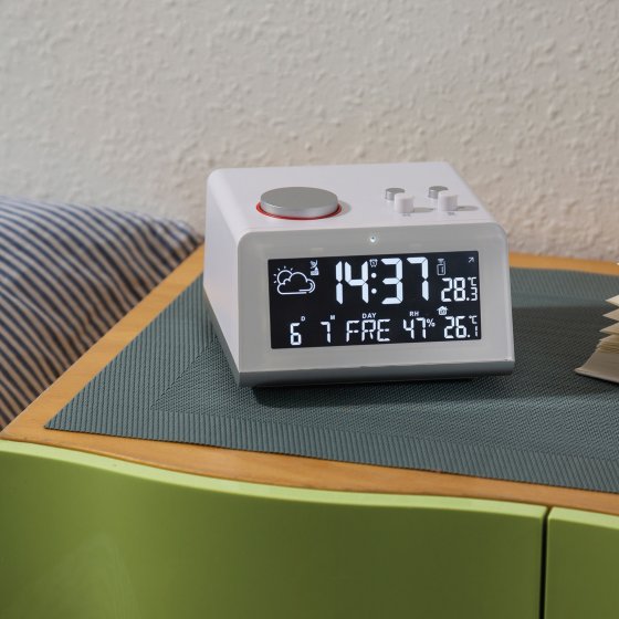 Weerstation met radiografisch gestuurde wekkerradio 