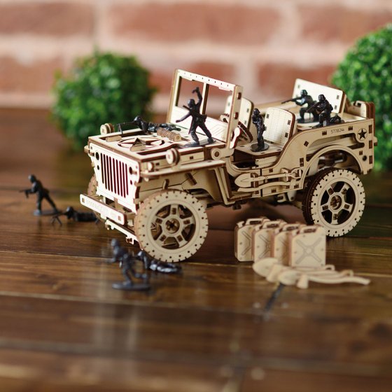 Maquette en bois véhicule tout terrain 