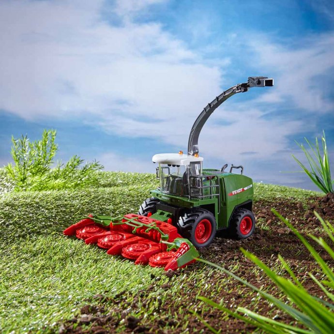 Ensileuse Fendt Katana radiocommandée