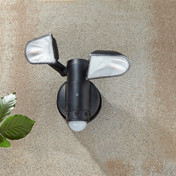 Ultrafelle led-schijnwerper met bewegingsmelder