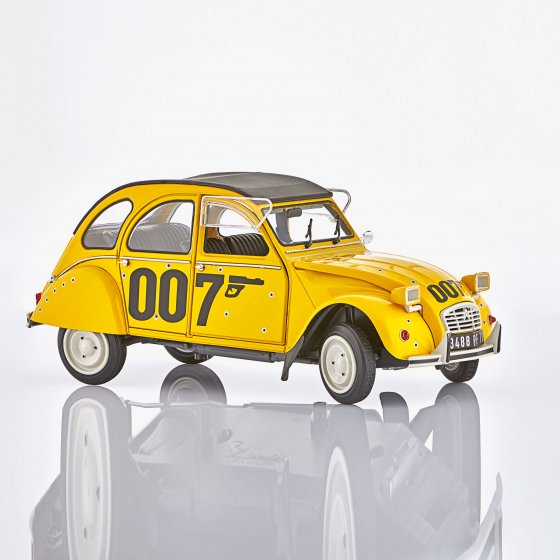 Citroën 2CV6 ’James Bond 007’ 