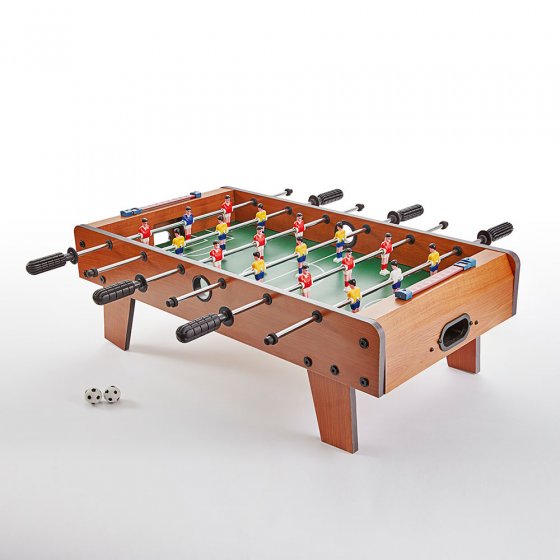 Tafelvoetbaltafel met voetjes 
