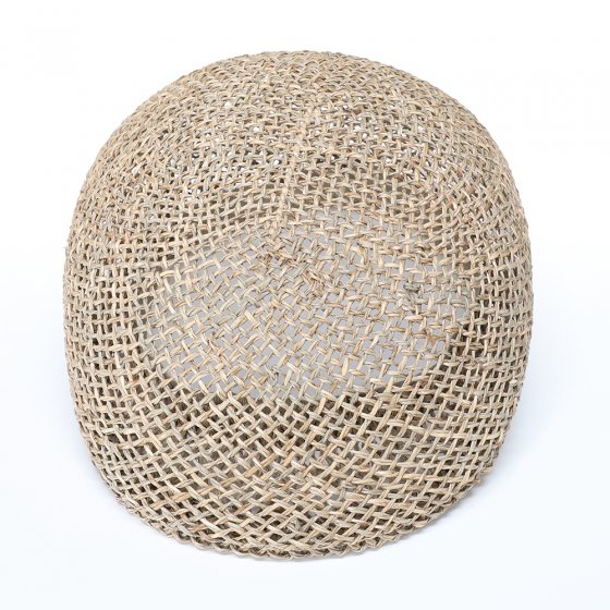 Gevlochten pet van natuurstro 