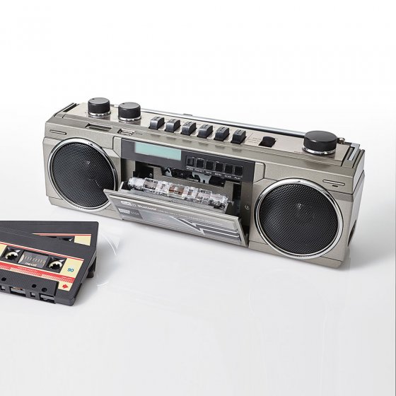 Retro-cassetterecorder met DAB+ 