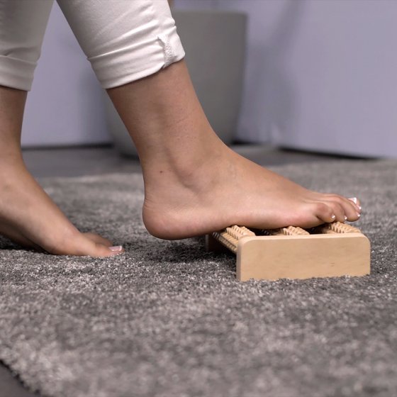 Rouleau de massage en bois pour les pieds 