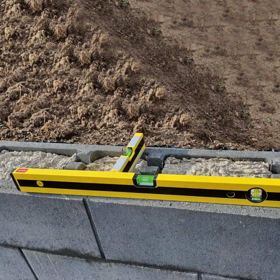 Niveau à bulle à ailette 