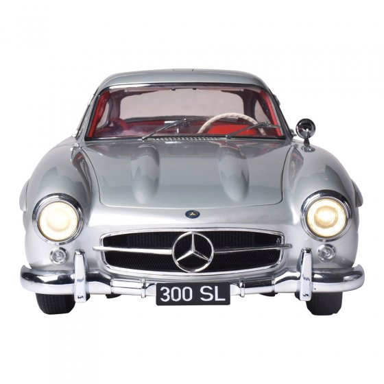 Modelbouw. Mercedes 300SL 