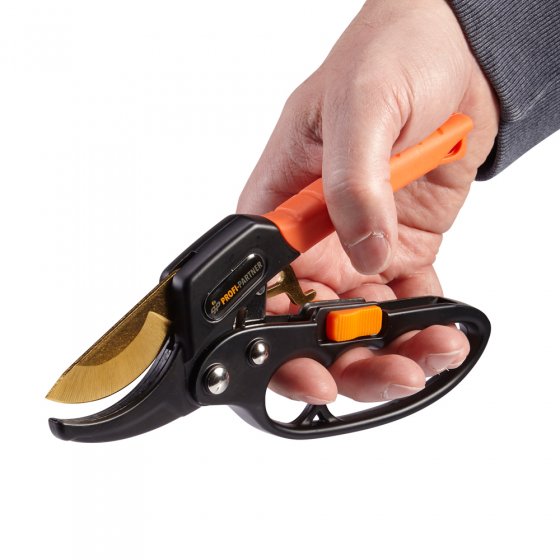 Sécateur à cliquet « Titanium » 