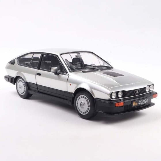 Alfa GTV6 1:18 