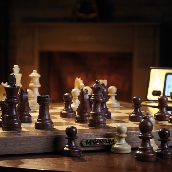 Jeu d'échecs électronique avec reconnaissance de pion 