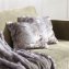 Housses de coussin en fausse fourrure aspect « loup » Lot de 2  - 3