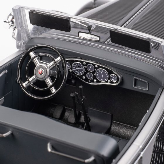 Mercedes-Benz G4 