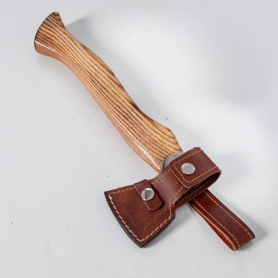 Handbijl met leren etui 
