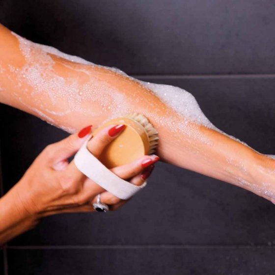 Brosse en bois pour le dos et le corps 