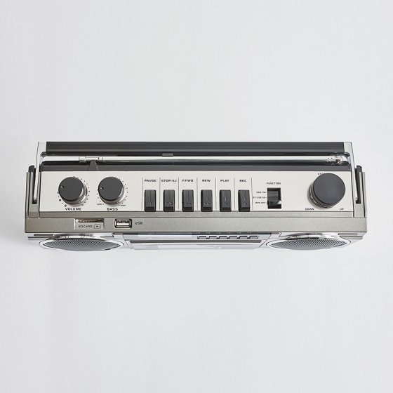 Retro-cassetterecorder met DAB+ 