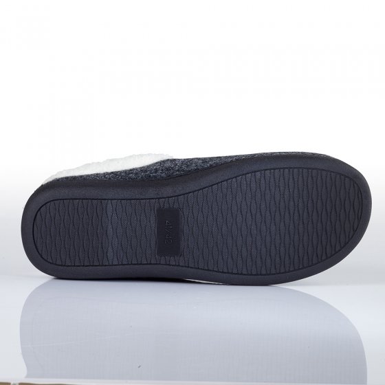 Pantoufles avec semelle à mémoire de forme 