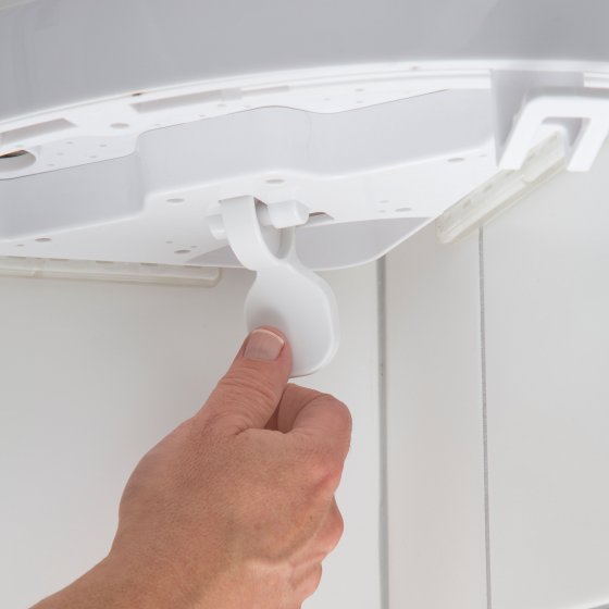 Étagère d'angle à tension 