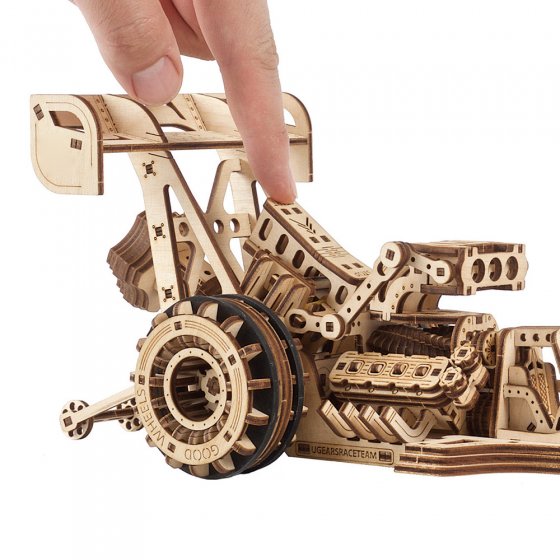 Maquette en bois : dragster 