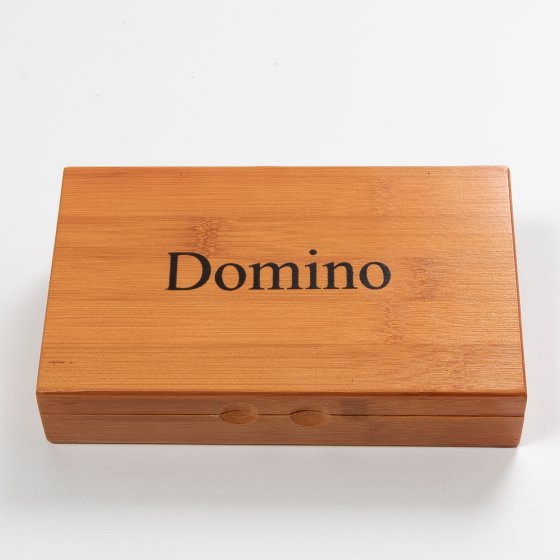 Houten kistje met grote domino 