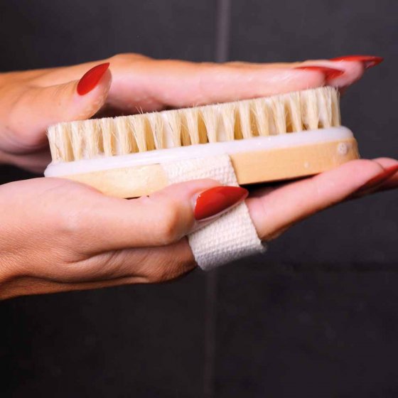 Brosse en bois pour le dos et le corps 