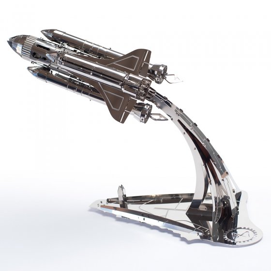 Model-spaceshuttle van metaal 