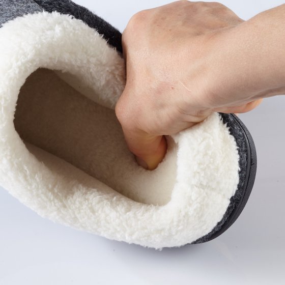 Pantoufles avec semelle à mémoire de forme 