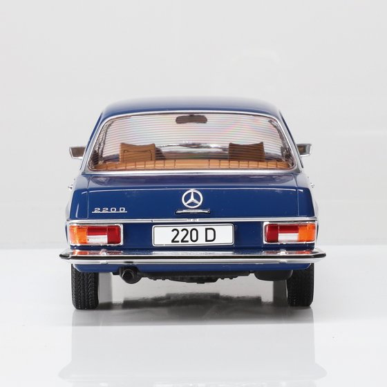 Mercedes-Benz 220 D/8 