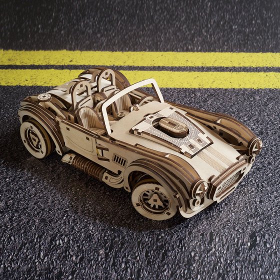 Maquette en bois voiture de course Cobra 