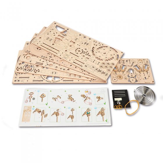 Maquette en bois d'horloge-moteur 